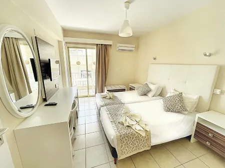 Antonis G. Hotel Apartments Отели в г. Voroklini