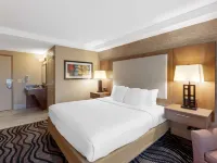 Best Western Summit Inn Hotels near Niagara Aerospace Museum