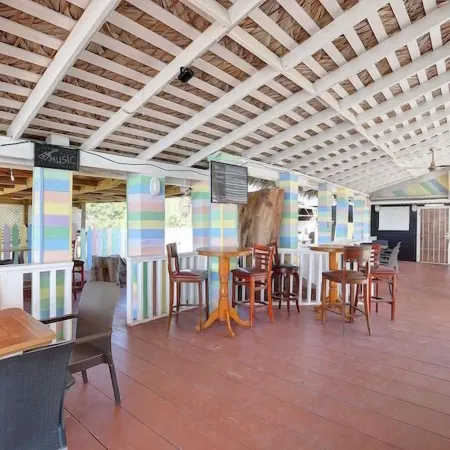 Coral Harbour Beach House and Villas