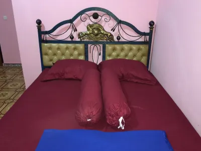 Aini Home Stay Hotel a 