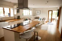 The Anchorage & the Tackleshed Hotels in Llancarfan