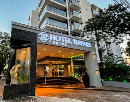 Hotel Rafain Centro Отели рядом с достопримечательностью «Igreja São Paulo Apóstolo»