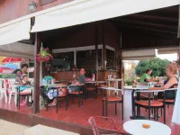 Baladinos Apartments - breakfast