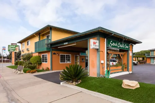 Sand Castle Inn Hotels in Seaside