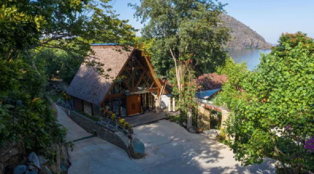 プラタラン コモド ビーチ リゾート