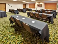 Holiday Inn Express & Suites Omaha West Hotels in Chicago