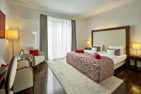 Hotel Elbresidenz an der Therme Hotels in 