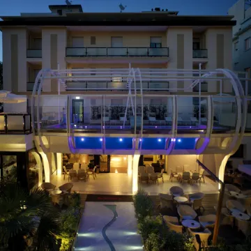 Hotel Boemia Отели рядом с достопримечательностью «Mojito Beach Riccione»