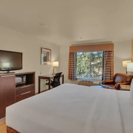 Quality Inn Near Six Flags Discovery Kingdom-Napa Valley