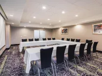 La Quinta Inn & Suites by Wyndham Austin Airport