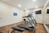 Cobblestone Hotel & Suites-RussellsPoint - Gym