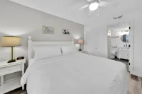 Pelican Beach 307 - Jacuzzi