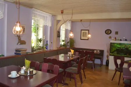 Pension Mahrets Puppenstube Отели в г. Айзенах