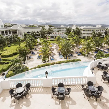 Grand Palladium Lady Hamilton Resort & Spa - All Inclusive