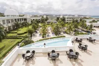 Grand Palladium Lady Hamilton Resort & Spa - All Inclusive - piscina