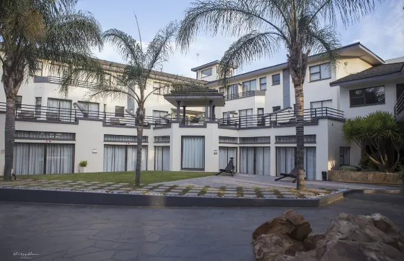 湖區酒店及會議