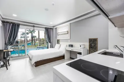 Water Garden Resort Отели рядом с достопримечательностью «Dolgeobugi Suseok Bakmulkwan»
