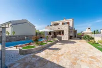 Villa Kirstin - Villas