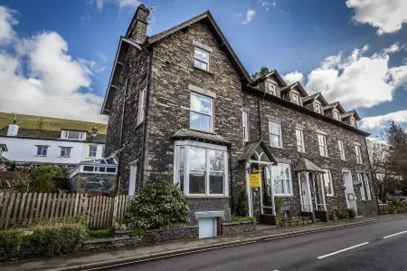 Lyndale Guest House Отели рядом с достопримечательностью «Райдал Кейв»