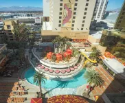 Golden Nugget Las Vegas - Infinity Pools