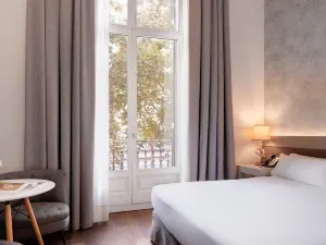 Duquesa Suites Landmark Hotel by Grup Duquessa