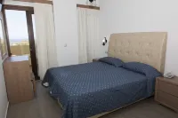 Sunny Suites