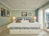 Maryhill Estate Hotels in Raa