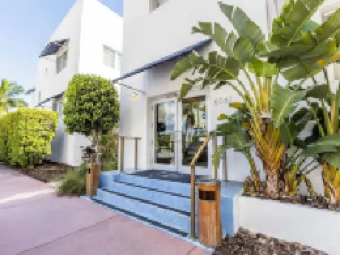 Oceanside Hotel and Suites Hotels in Miami Beach