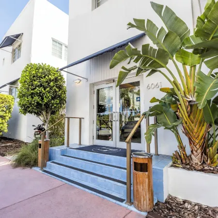 Oceanside Hotel and Suites