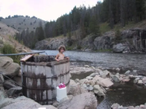 Redwood Cabins Hotels in Custer County
