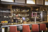 Relais & Chateaux Lumiere by Dunton - bar
