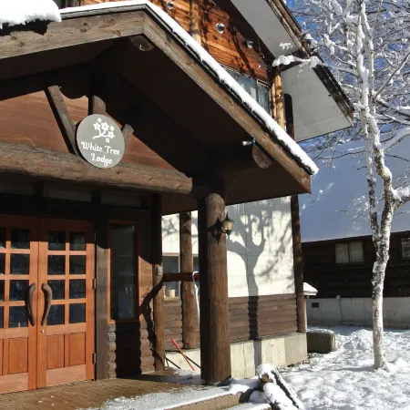 White Tree Lodge Madarao Tangram