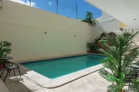 Hotel Windsor Plaza - Pools