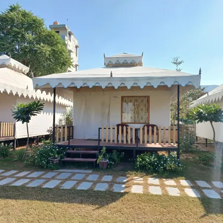 Royal Pushkar Camps