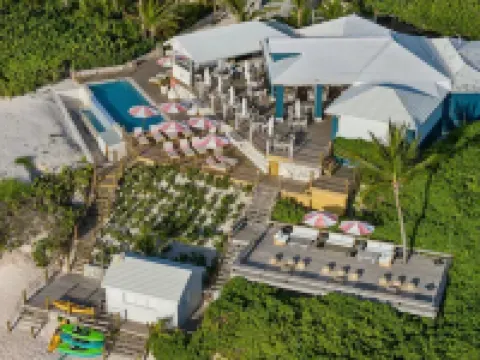 Pink Sands Resort Hotels in Dunmore Town