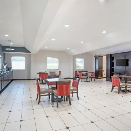 Comfort Inn & Suites Crystal Inn Sportsplex