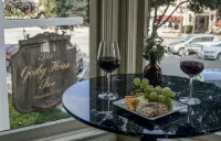 Gosby House Inn, A Four Sisters Inn - breakfast