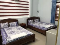 Thanh Trinh Guest House Hotels in Binh Kien