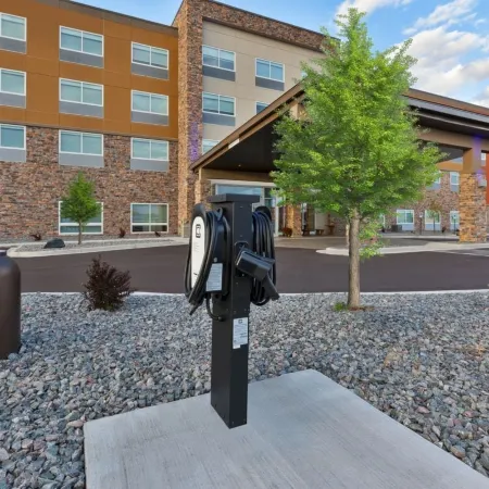 Holiday Inn Express & Suites EAU CLAIRE WEST I-94 by IHG