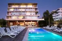 Costa Colonia - Riverside Boutique Hotel - piscina