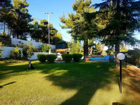 Remarkable 2-Bed House in Varnavas Отели в г. Марафон