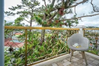 Nature Hotel - Luong The Vinh - vue sur la montagne