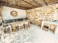 Domaine le Clos Bohème Hotels in Domessargues