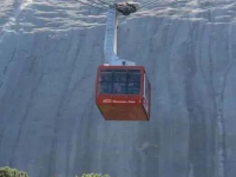 ザ ストーン クレスト ヴィラ - ニア ストーン マウンテン パーク リソニアのホテル