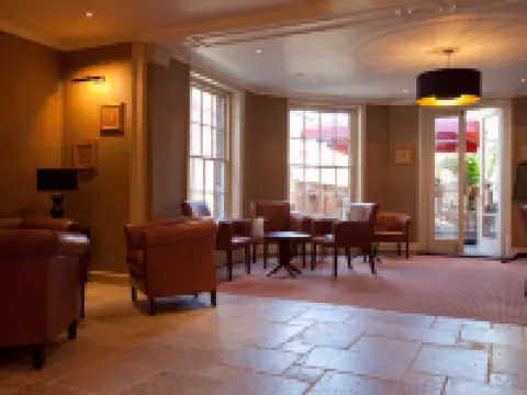 The Rose and Crown Hotel – Tonbridge Hotel di Tonbridge