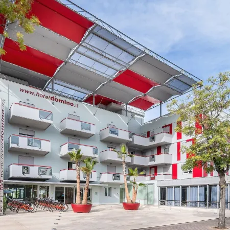 Domino Suite Hotel & Residence
