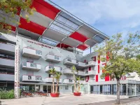 Domino Suite Hotel Jesolo Hotel in zona Lido di Jesolo Autostazione/Busbahnhof