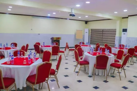 Golden Tulip Evergreen Hotel - Rivotel