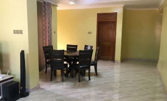 Room in House - Private Room with Jacuzzi in Kigali
