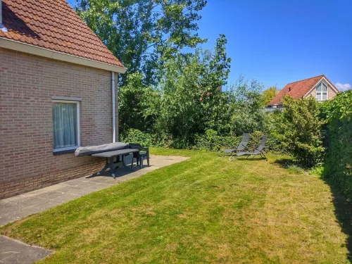 Bungalow in Breskens Near Beach & Lighthouse Hotels in Breskens